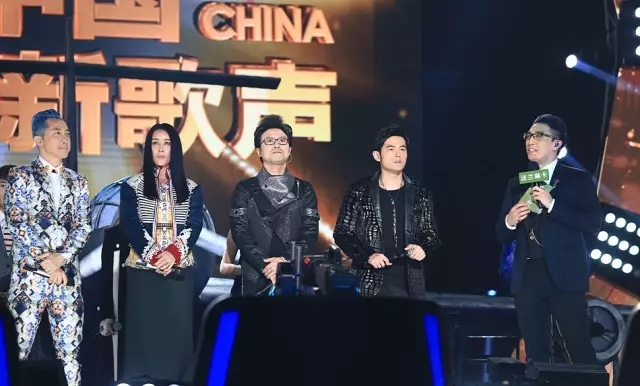 天然居品牌形象代言人華少強勢回歸 敬請關注第二季《中國新歌聲》 天然居品牌形象代言人華少強勢回歸 敬請關注第二季《中國新歌聲》